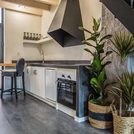 Pomegranate فيلة *